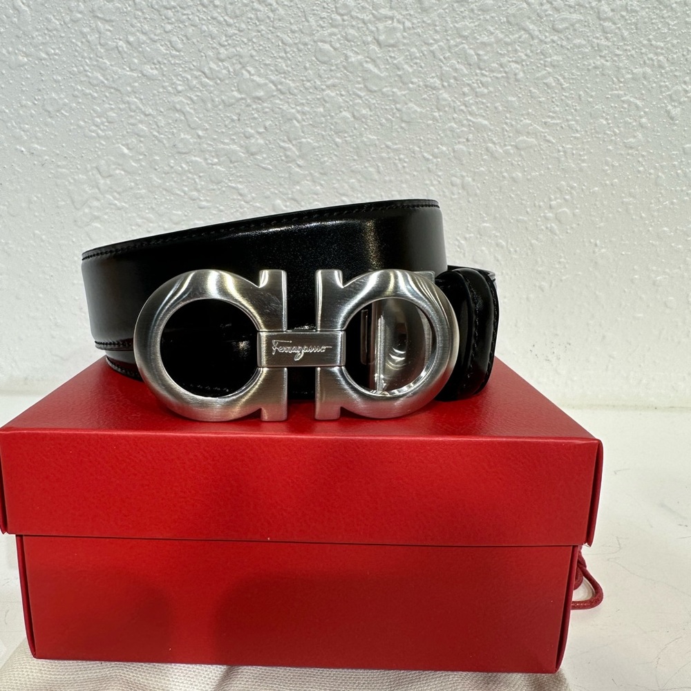 Brand New Ferragamo Reversible Black And Brown Unisex Belts - Picture 4 of 8